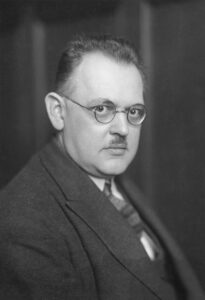 Portrait Foto Hermann Müller 1928